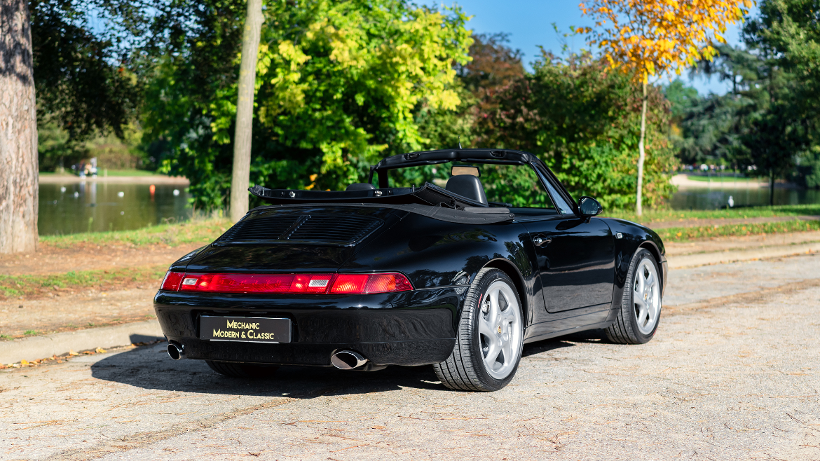 Porsche 911 TYPE 993 CABRIOLET